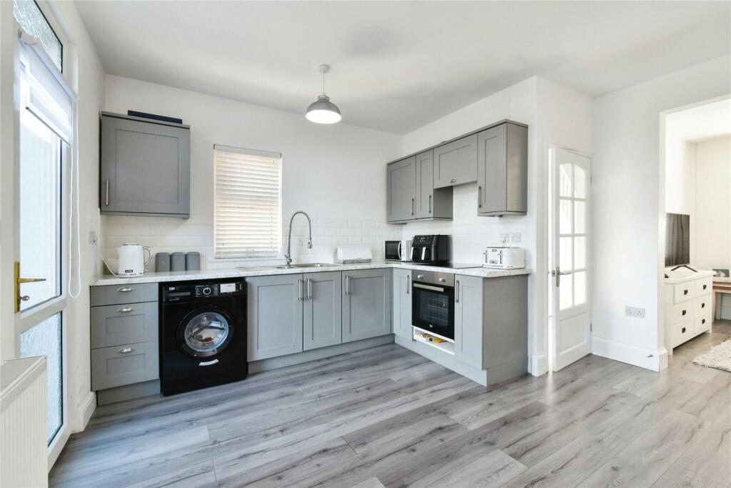 Picture No. 02