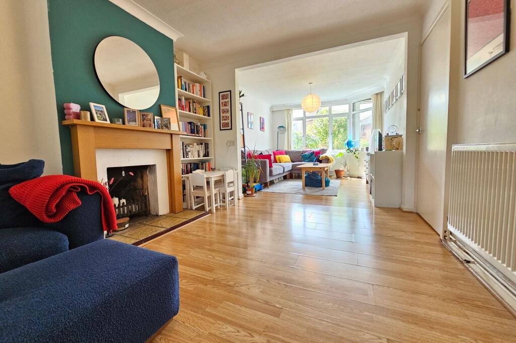 Living Room / Dining Room