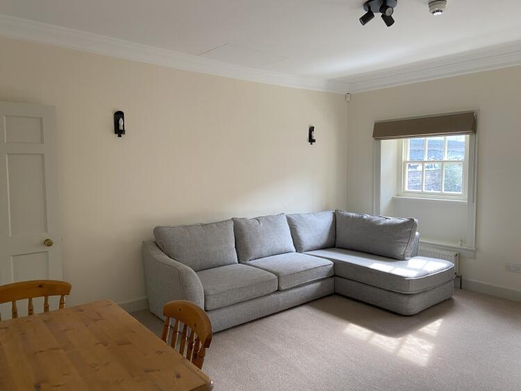 4 10a Lounge2