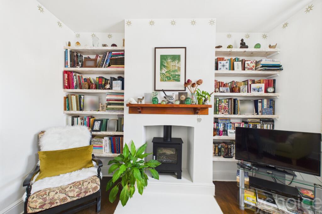 CAM05454G0-PR0042-STILL002