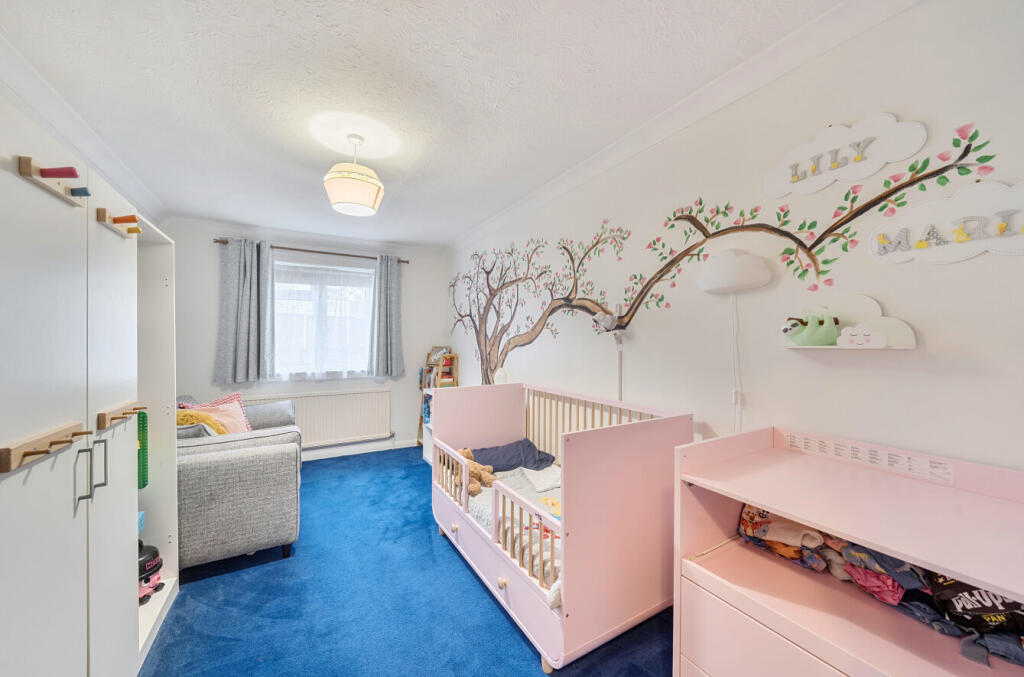 1364126-7-68ee89b...