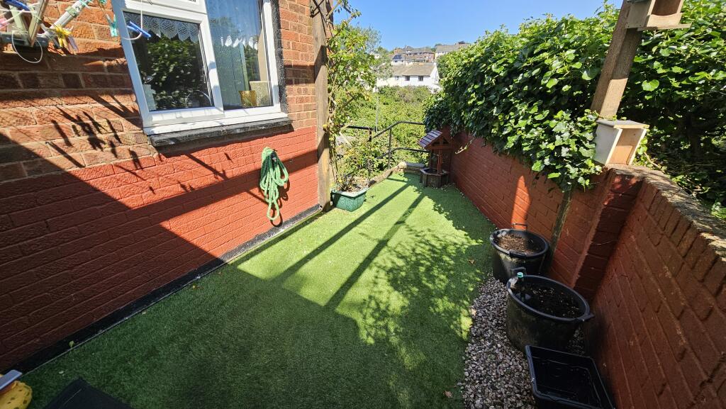 Side garden