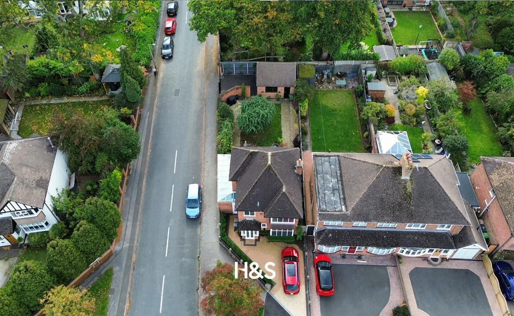 100A Fabian Crescent - Rear 2.jpg