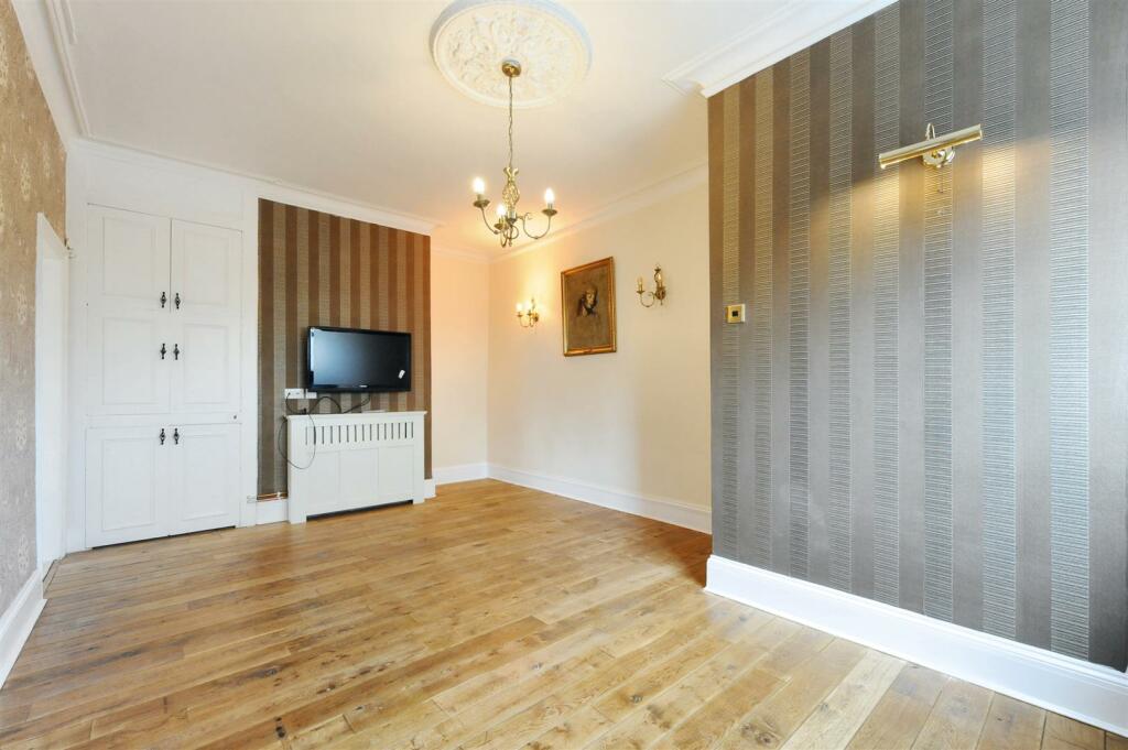 Dining Room.JPG