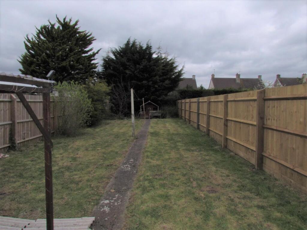Stanton Avenue 25 Garden.JPG