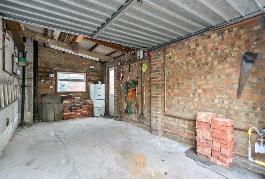 6-6819e544a689f-1...