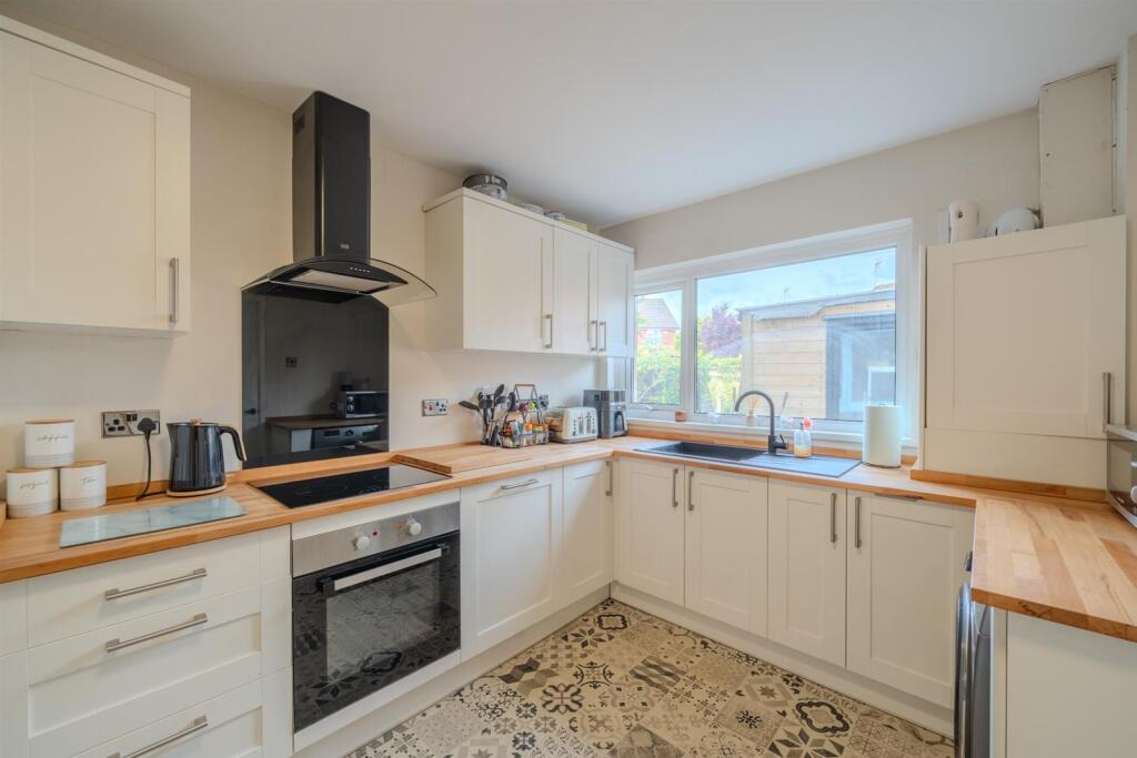 2 Stokes Drive-12.jpg