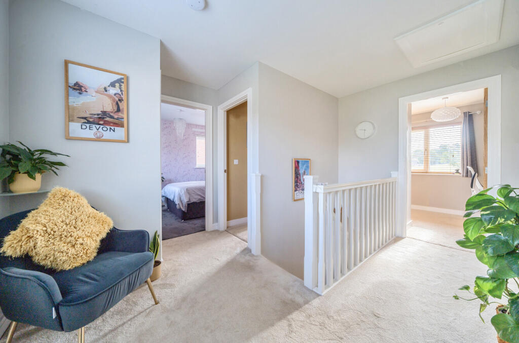 1343017-15-68b570...