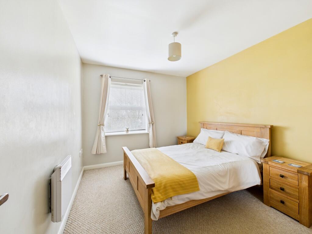 CAM05192G0-PR0044-STILL011