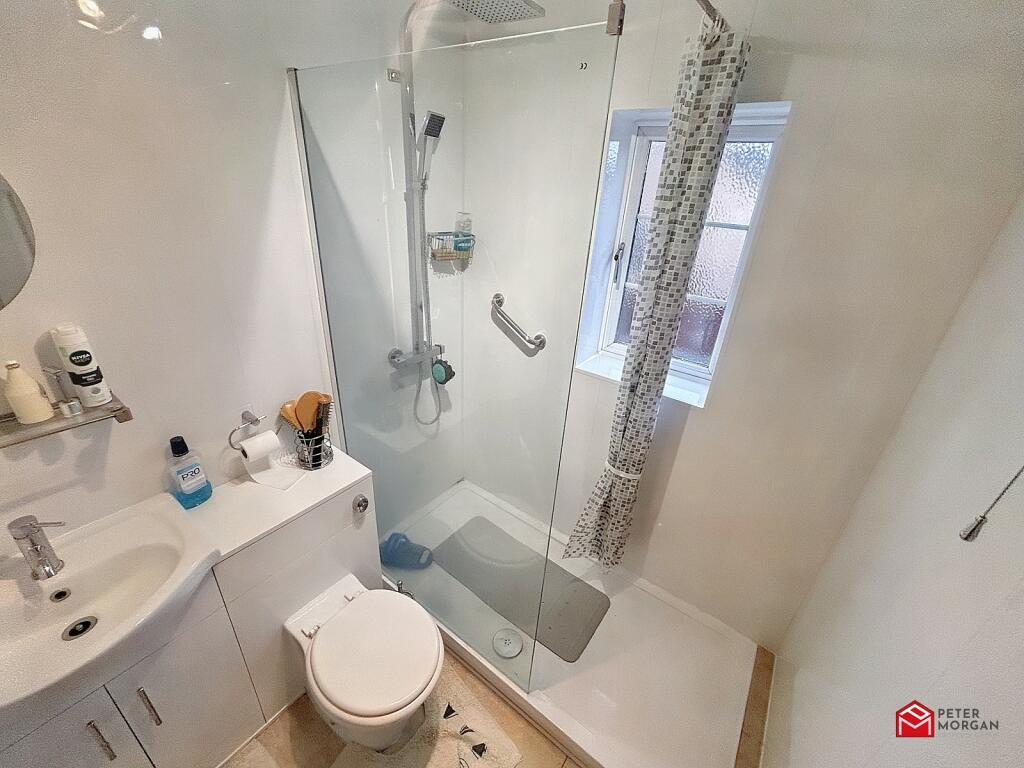 Family Shower Room