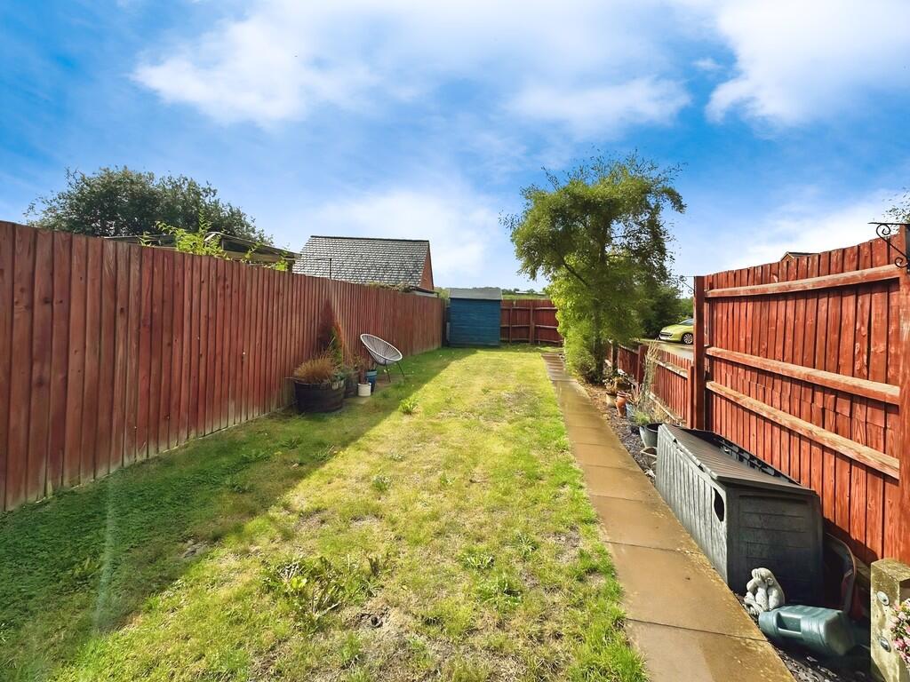 4b0f0cfe-WhatsApp...