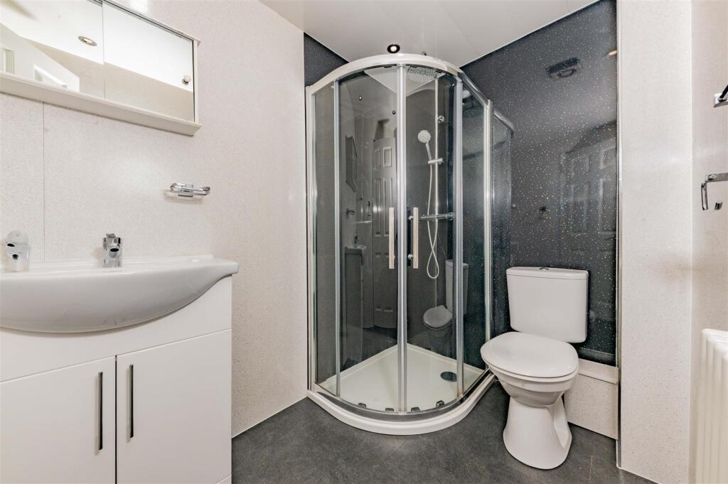 415 Strathmartine Road Dundee-7.JPG