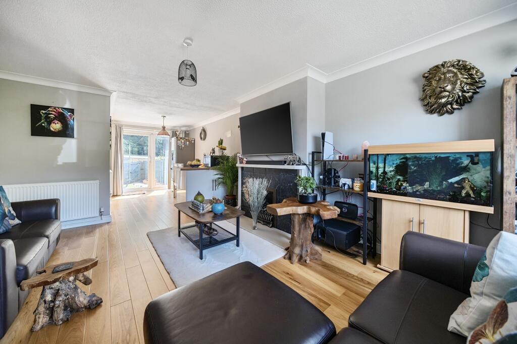 Living Room / Dining Room