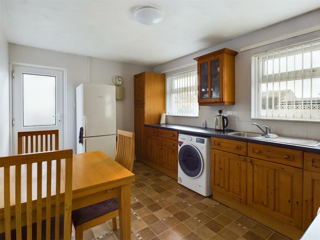 Kitchen angle
