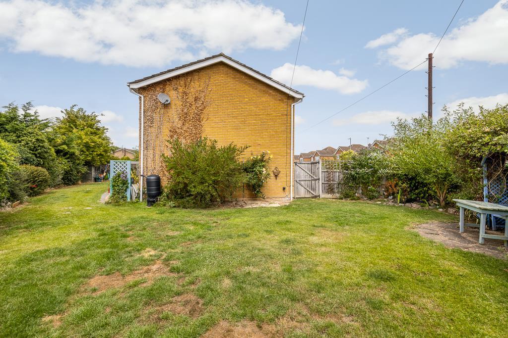 13 Orchard Close (Donington)-18.jpg