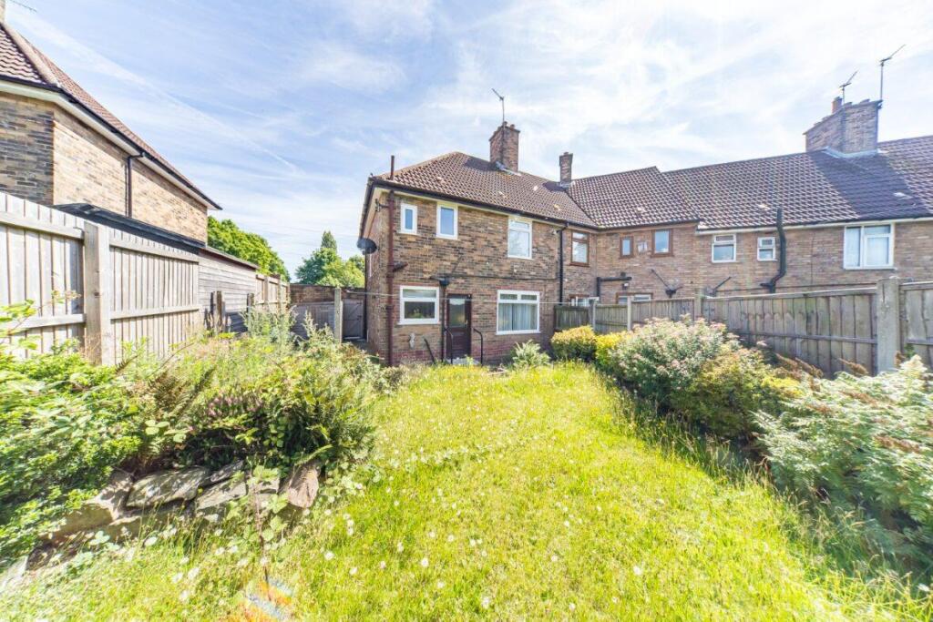 253 Liverpool Road garden 2.jpg