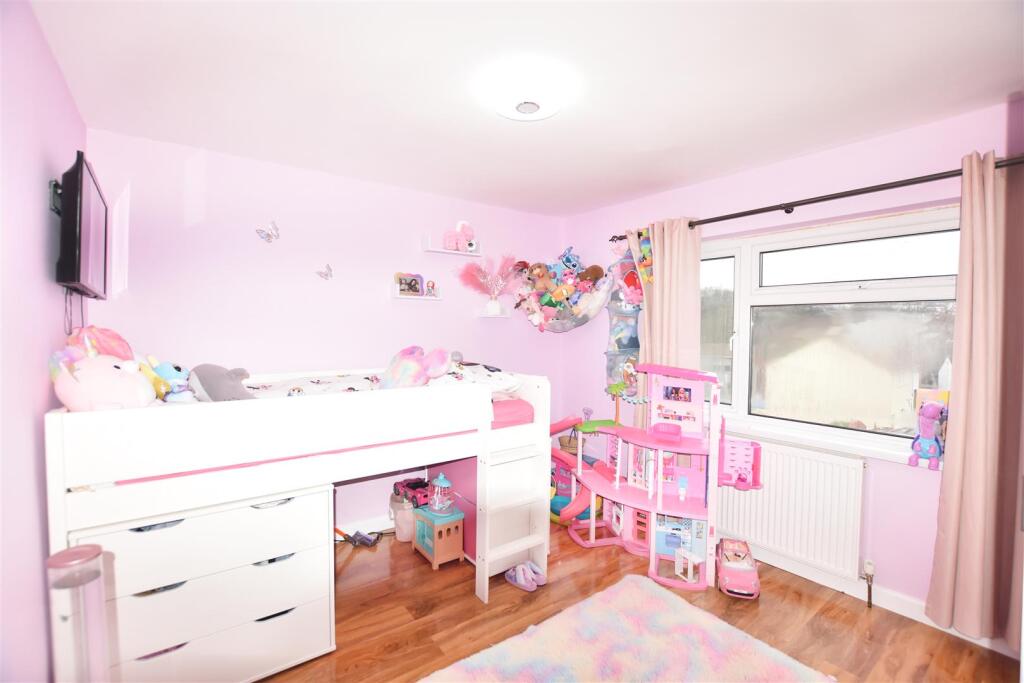 Bedroom 3.jpg