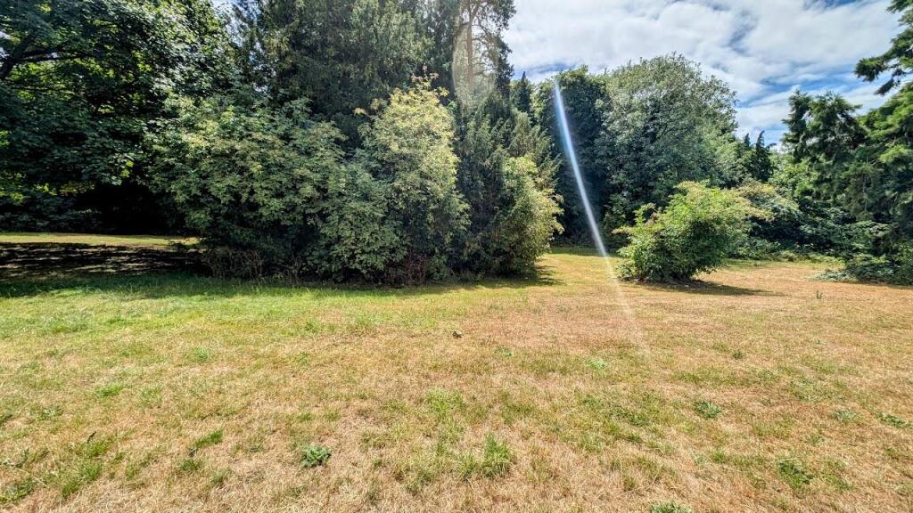 61 Canterbury Close front view.jpg