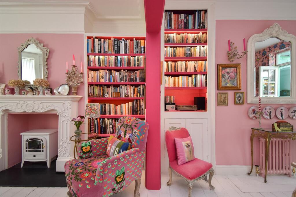 Living &amp; dining room