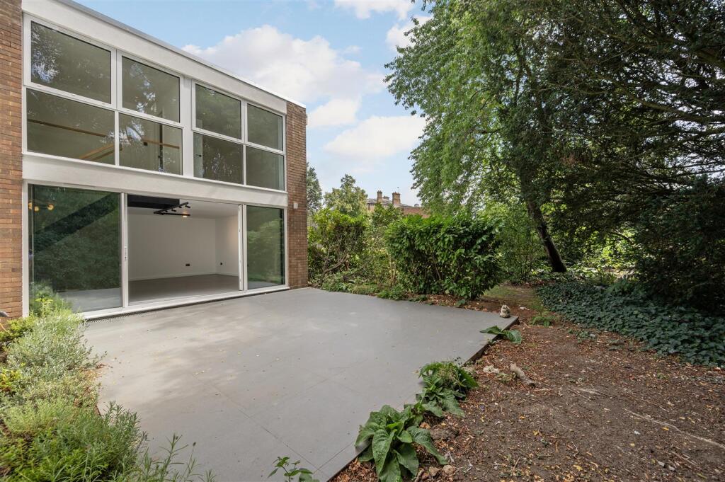 56 Cottenham Drive,6.jpg