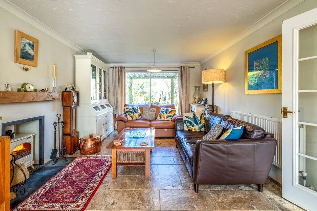 17 Clarke Close-1...