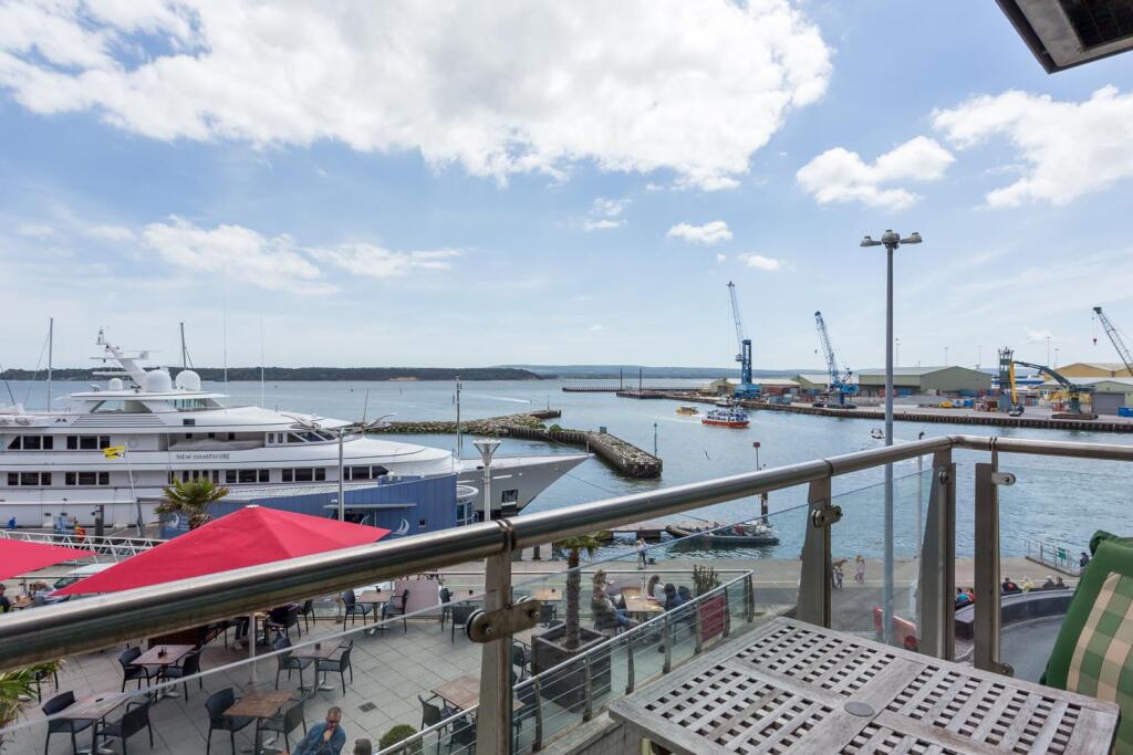 1 Dolphin Quays-11_web.jpg