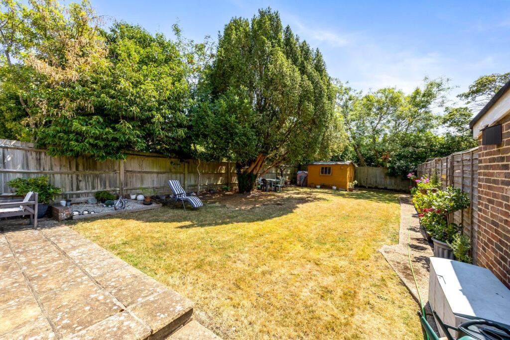 Greenleas 4 GARDEN2.jpeg