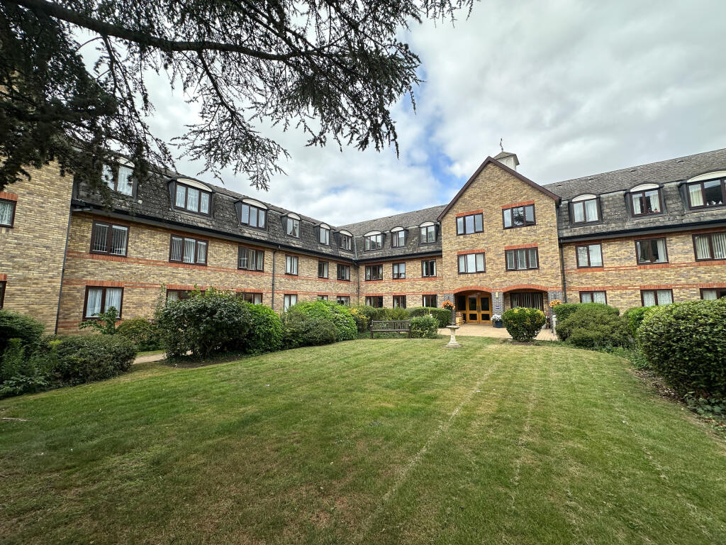 Front communal gardens
