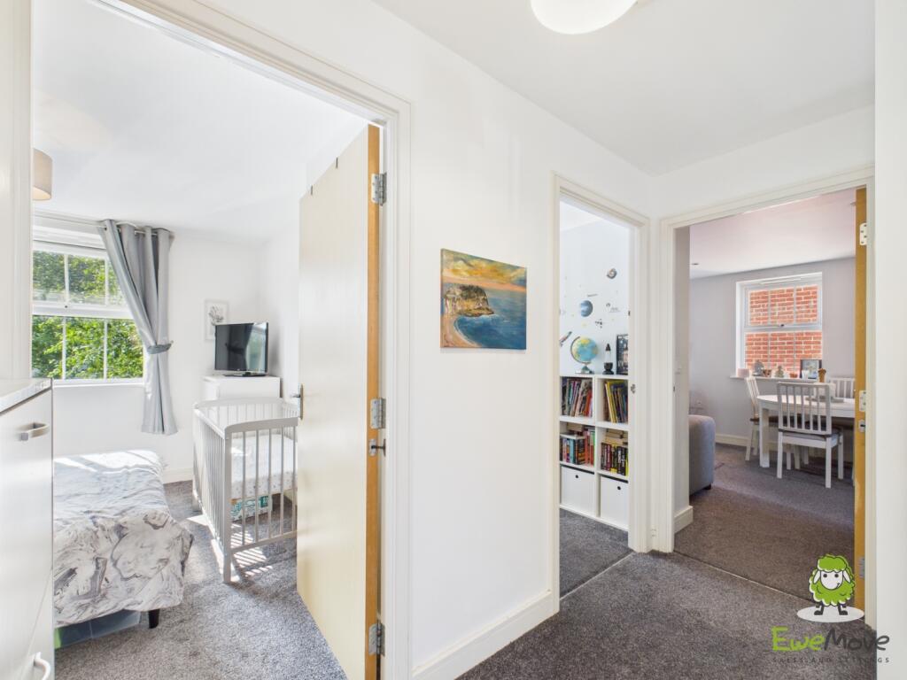 CAM03778G0-PR0283-STILL009