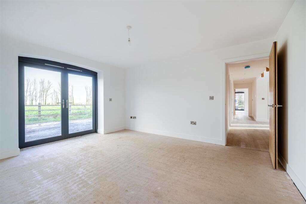 Ground Floor Master Bedroom