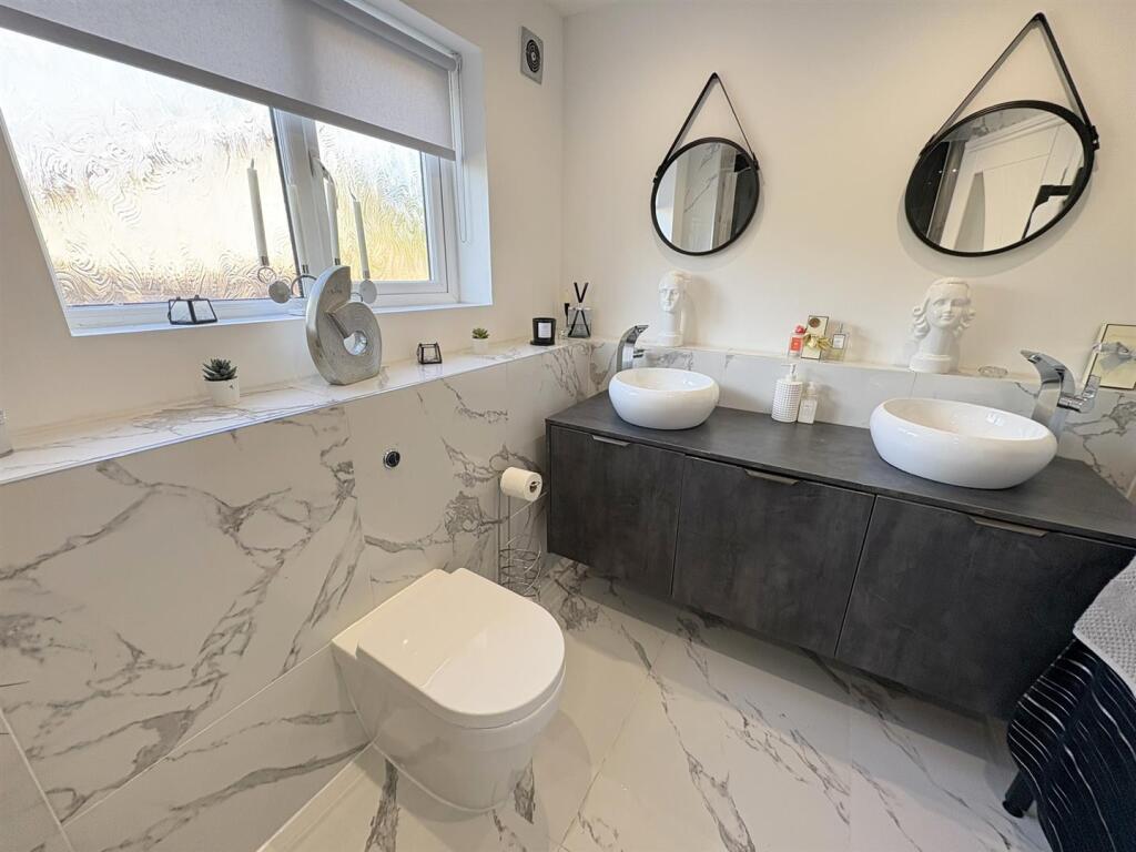 Shower Room/WC