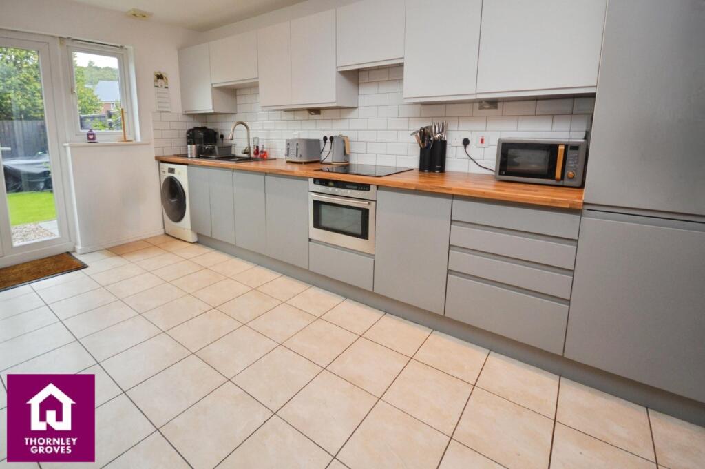 Kitchen/Dining