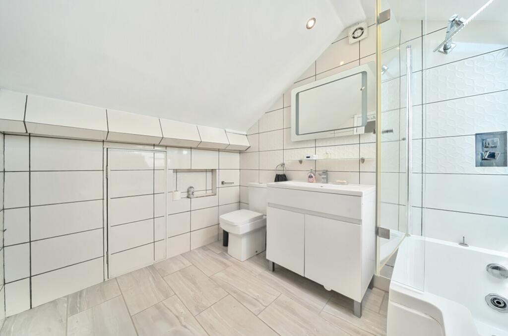 1310721-17-685024dd95fc8