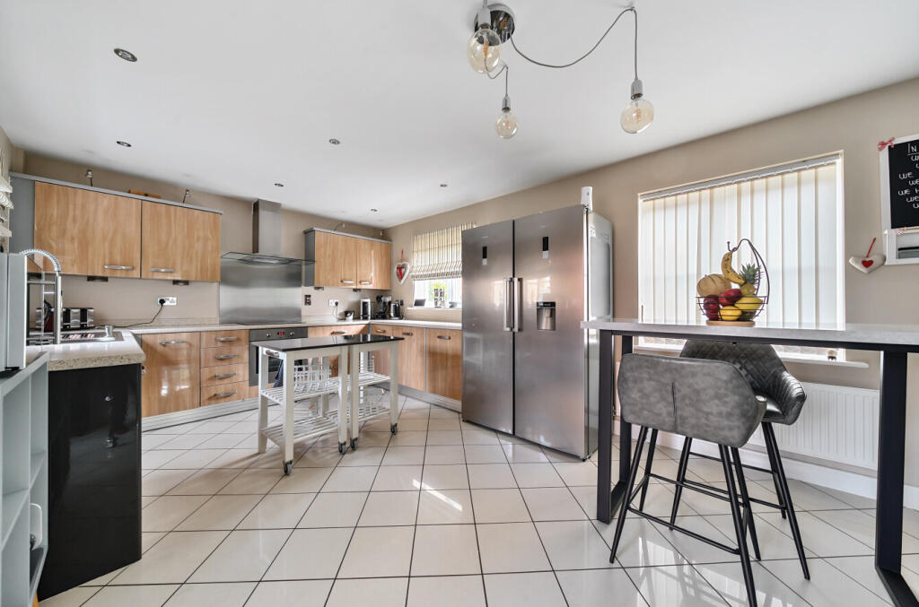 1301408-19-6839f3...