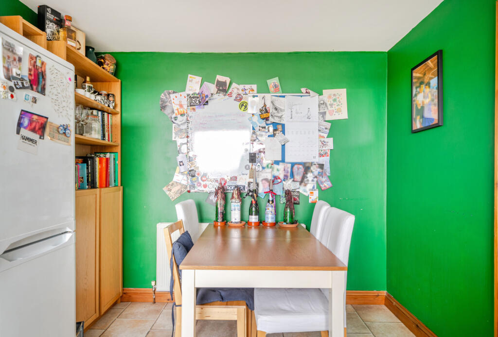 1383997-19-692709...