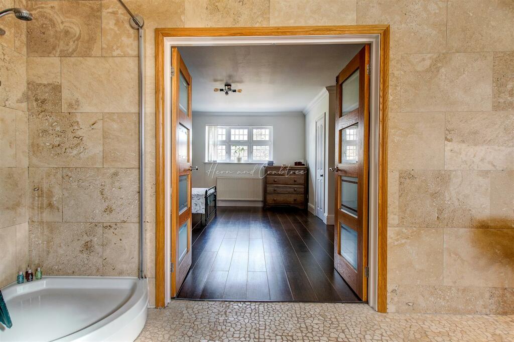 Holybush Road, Cyncoed, HernCrabtree (54).jpg