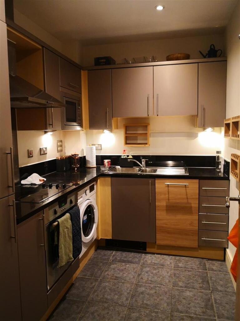 Kitchen1.jpeg