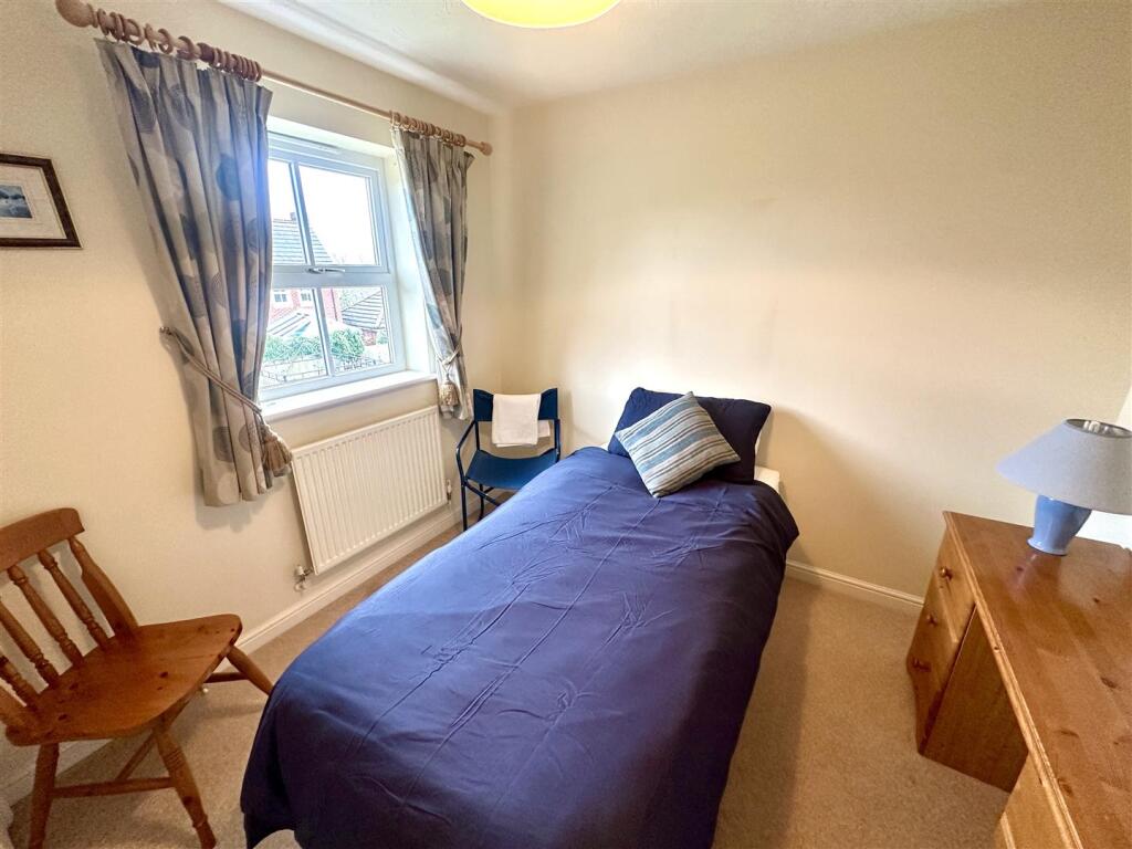 BEDROOM 3