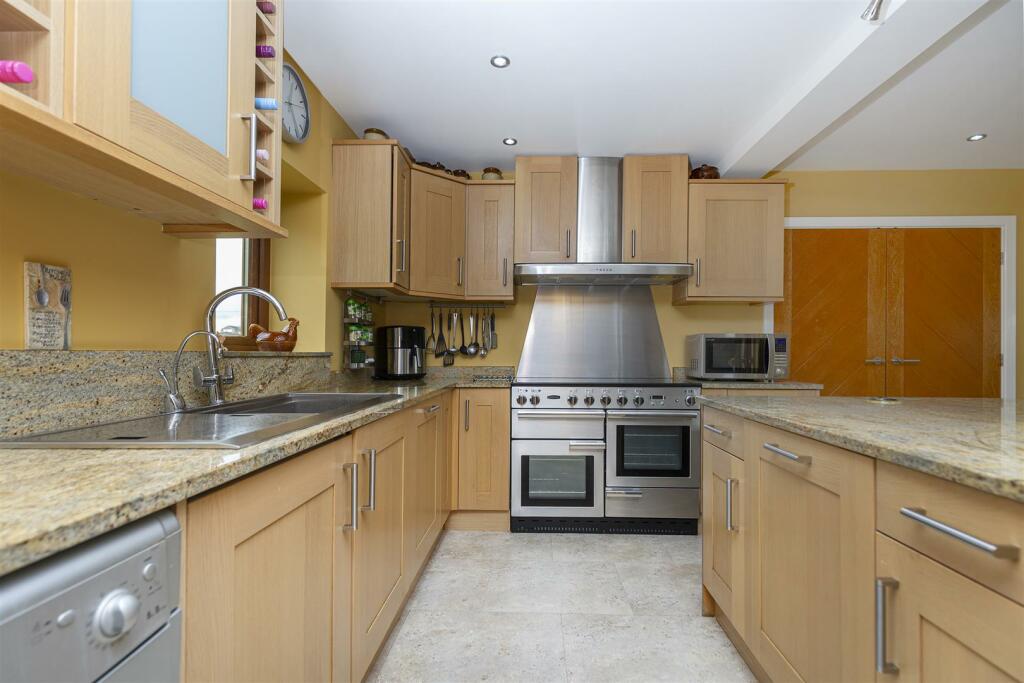 Bramleys Estate Agents - Chapel Street - Golcar - 