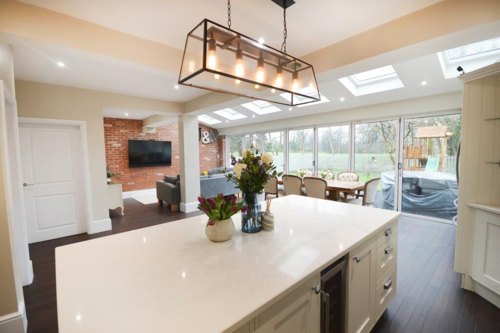 Open Plan Lounge/Kitchen/Diner