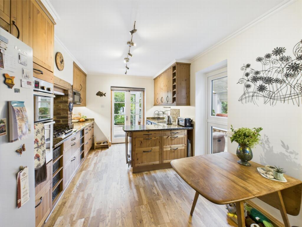 Kitchen/Breakfast