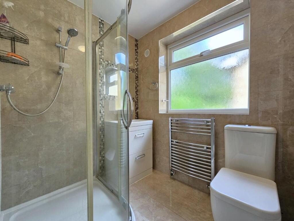 Shower room.jpg