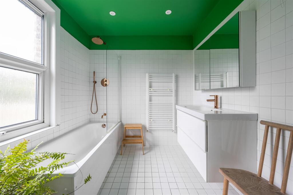 Bathroom-2.jpg