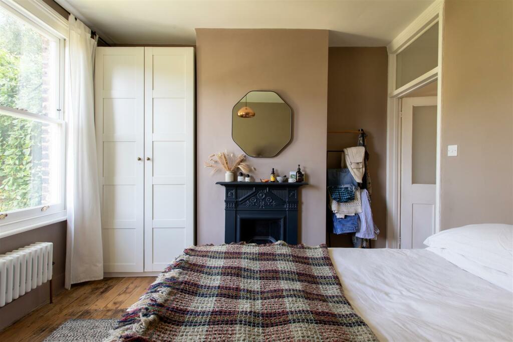 Hibbert Road, E17