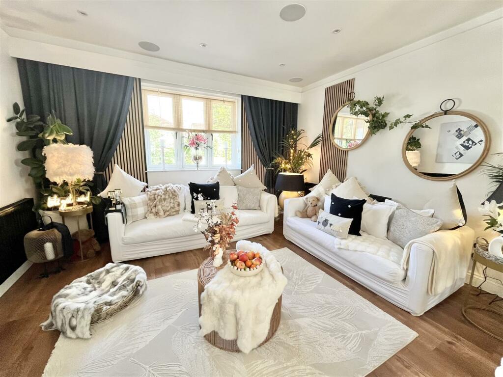 Reception Lounge