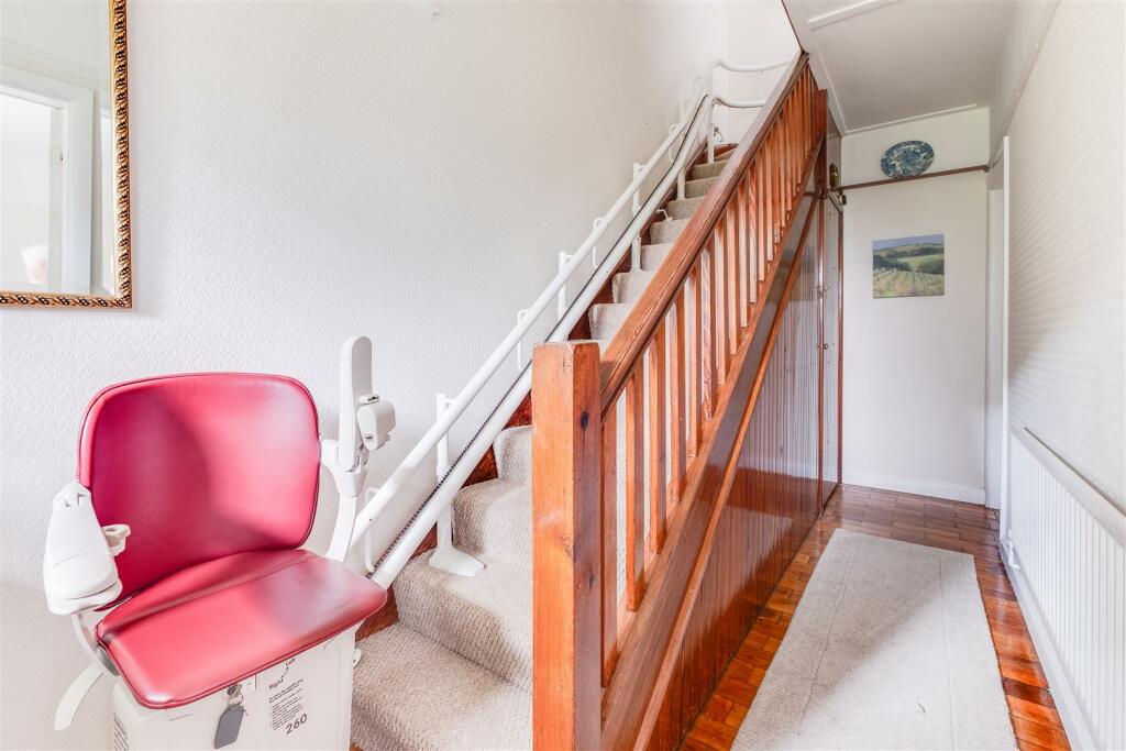 Constables - Holywell Close-11.jpg