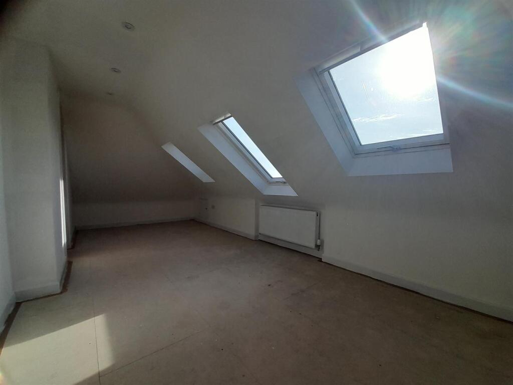 Bedroom Image 2