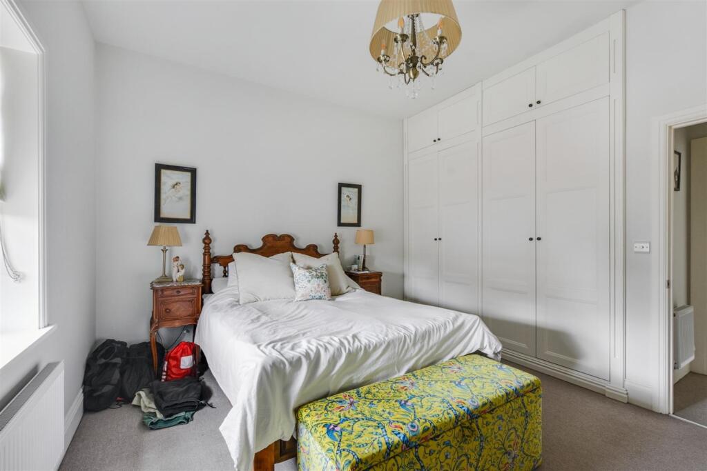 Bedroom 1_3.jpeg