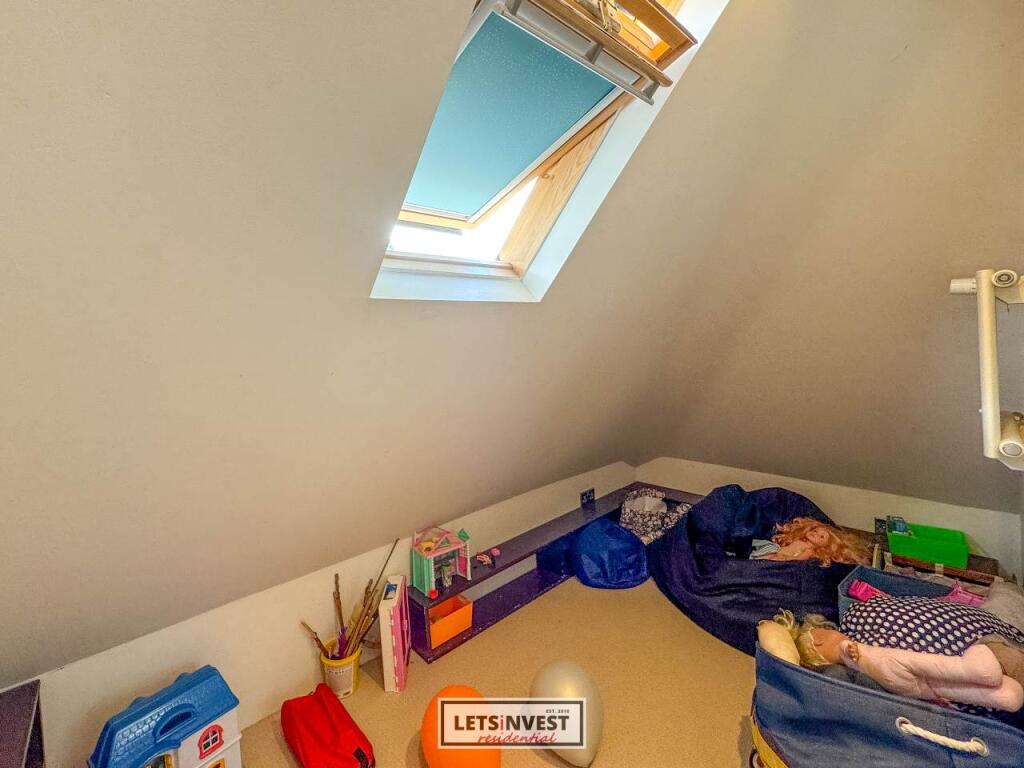 1 Hillside Road-13