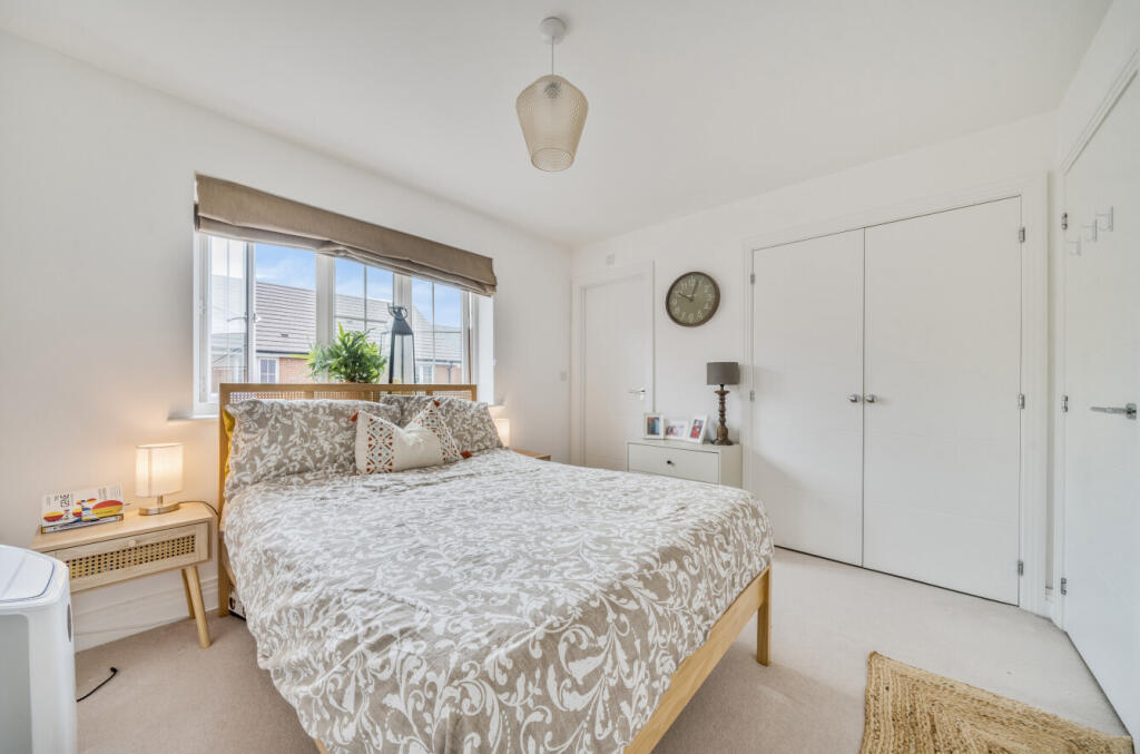 1343759-18-68ada7...